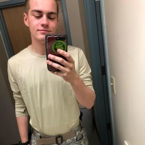 Meet your Posher, Brandon